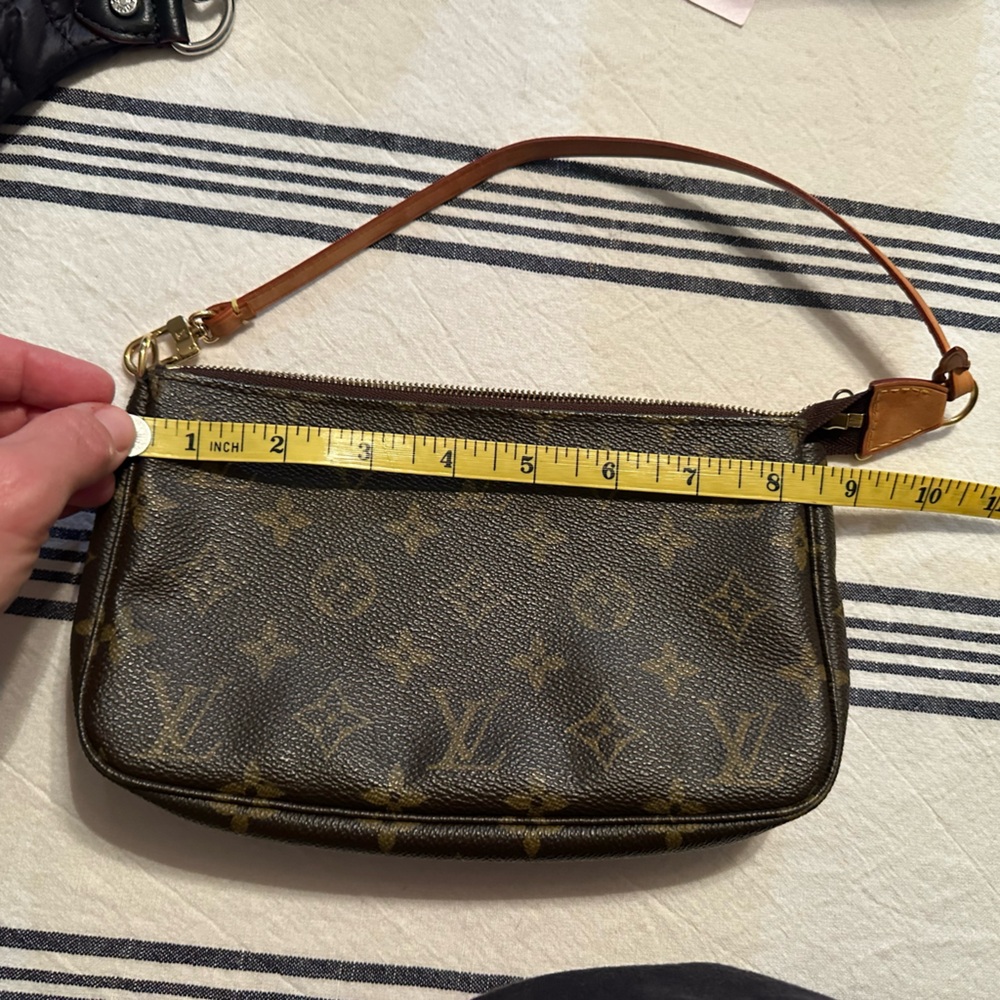 Louis Vuitton Brown Monogram Clutch - Picture 2 of 5